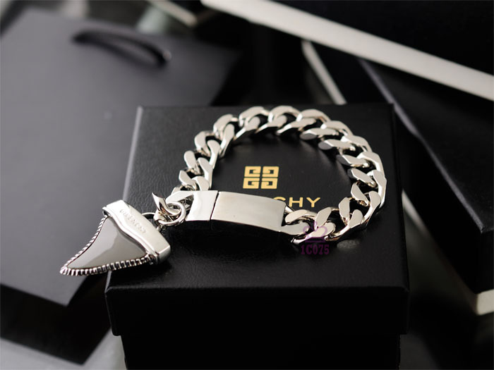 Bracciale Givenchy Modello 3